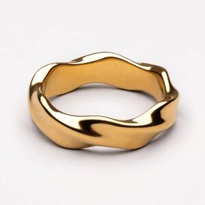 NWT Atolea Dune Ring Size 7